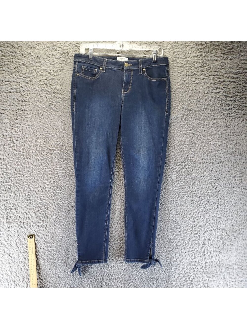 Crown & Ivy Jeans Womens Size 6 Blue Knotted Hem Denim Stretch Skinny